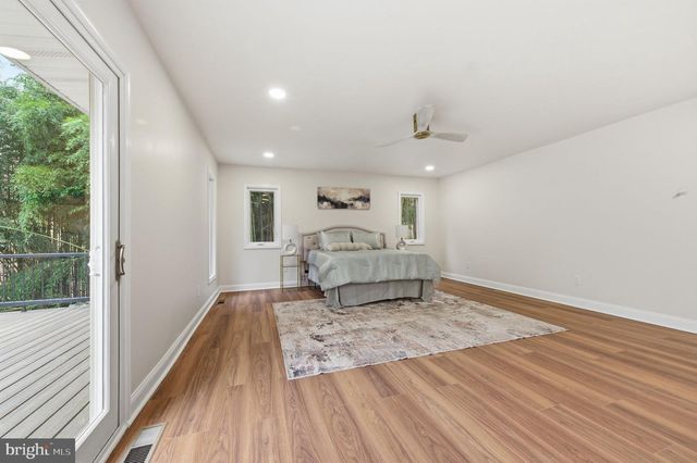 4 METEOR LN, Newark, DE 19711