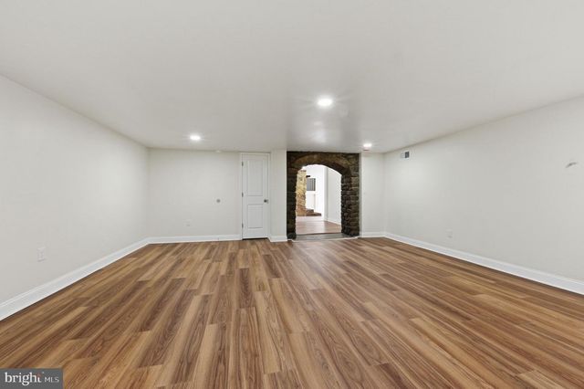 4 METEOR LN, Newark, DE 19711