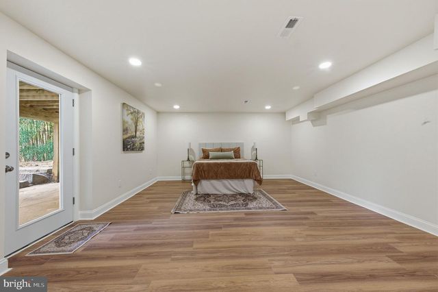 4 METEOR LN, Newark, DE 19711