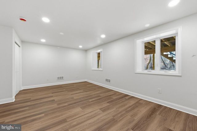 4 METEOR LN, Newark, DE 19711