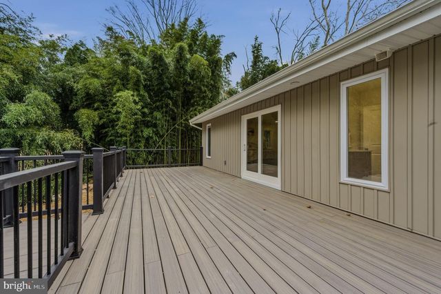 4 METEOR LN, Newark, DE 19711