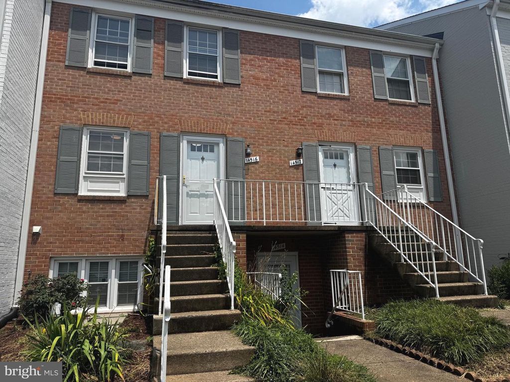 14516 GOLDEN OAK RD, Centreville, VA 20121