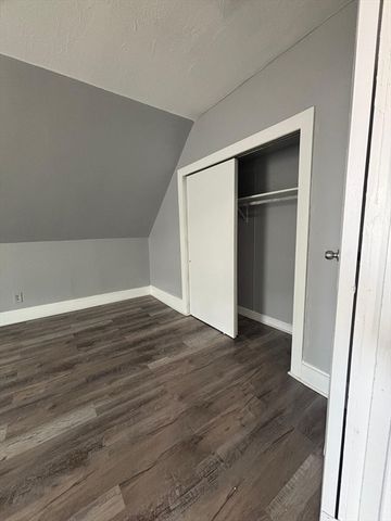 104 Concord St 3, Lowell, MA 01852