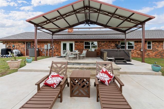 2231 County Road 1247, Blanchard, OK 73010
