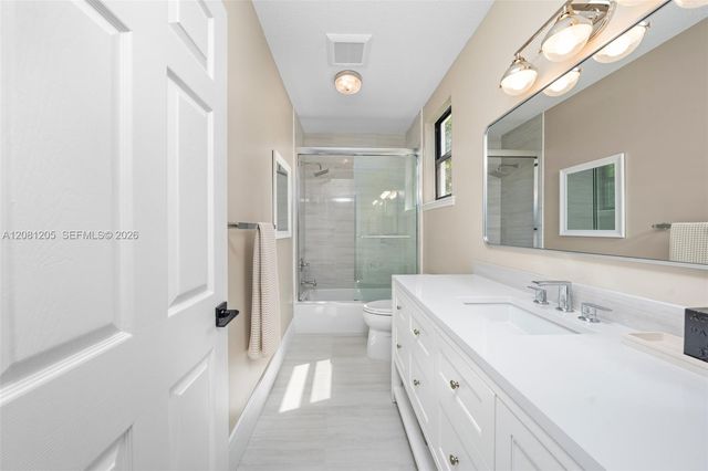 7250 SW 99th Street, Pinecrest, FL 33156