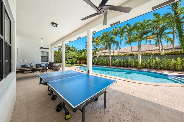 7250 SW 99th Street, Pinecrest, FL 33156
