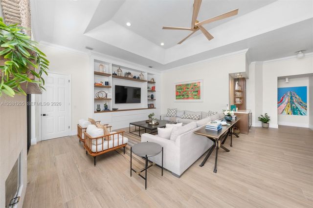 7250 SW 99th Street, Pinecrest, FL 33156
