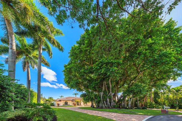 7250 SW 99th Street, Pinecrest, FL 33156