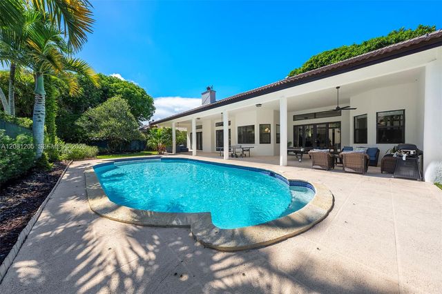 7250 SW 99th Street, Pinecrest, FL 33156