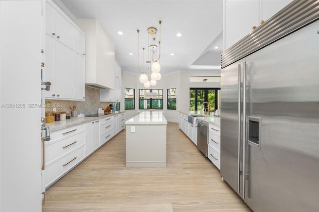 7250 SW 99th Street, Pinecrest, FL 33156
