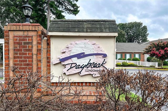 12861 Daybreak CIR, Newport News, VA 23602