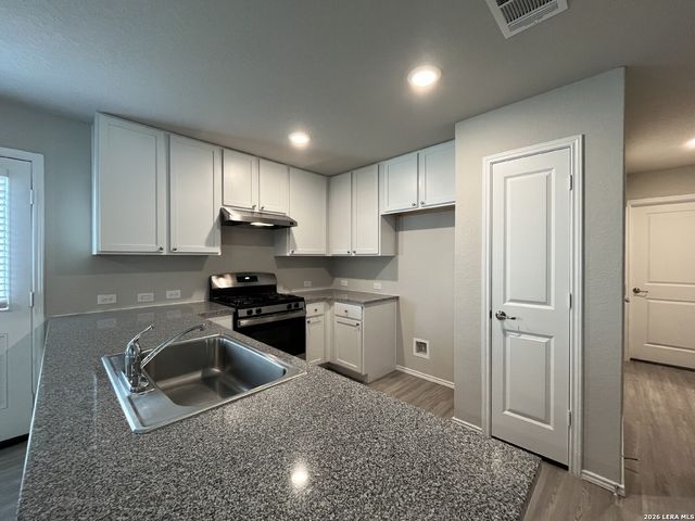 12019 Still Pass, San Antonio, TX 78221