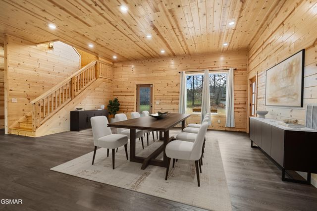 2749 Owls Cove Way, Sevierville, TN 37862