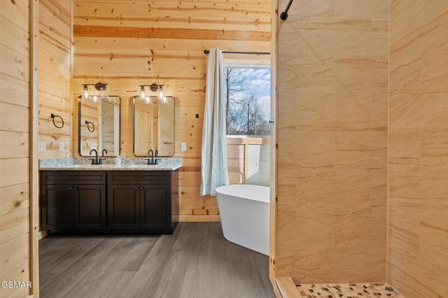 2749 Owls Cove Way, Sevierville, TN 37862