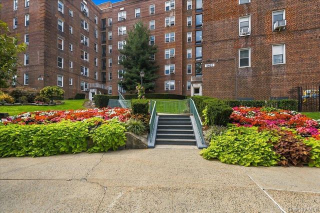 5621 Netherland Avenue 3D, Bronx, NY 10471