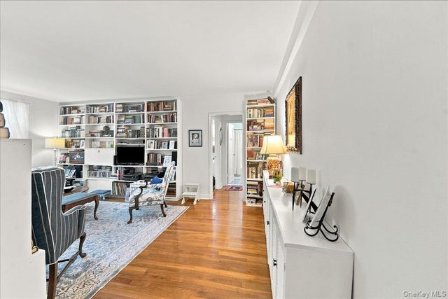 5621 Netherland Avenue 3D, Bronx, NY 10471