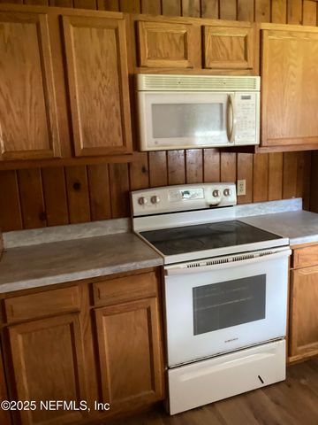 5104 PALMER Avenue, Jacksonville, FL 32210