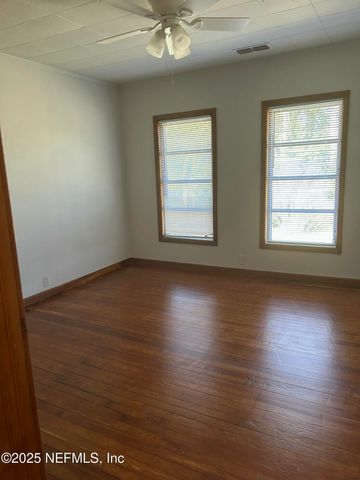 5104 PALMER Avenue, Jacksonville, FL 32210