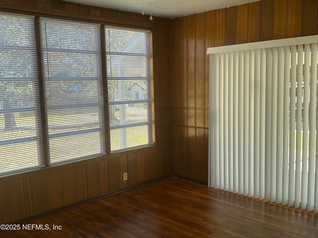 5104 PALMER Avenue, Jacksonville, FL 32210