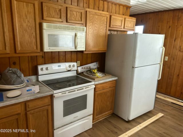 5104 PALMER Avenue, Jacksonville, FL 32210