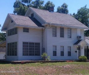 5104 PALMER Avenue, Jacksonville, FL 32210