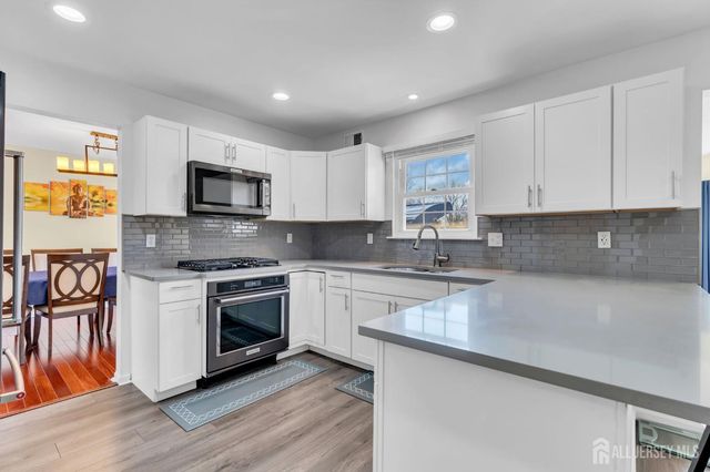 52 Zeller Drive, Franklin Twsp, NJ 08873