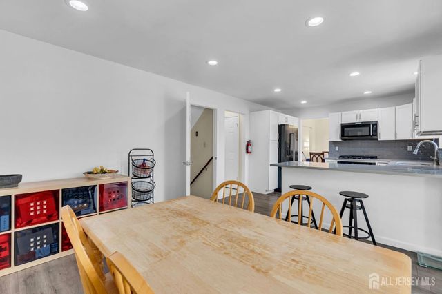 52 Zeller Drive, Franklin Twsp, NJ 08873