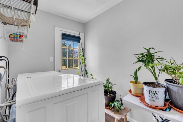 52 Zeller Drive, Franklin Twsp, NJ 08873