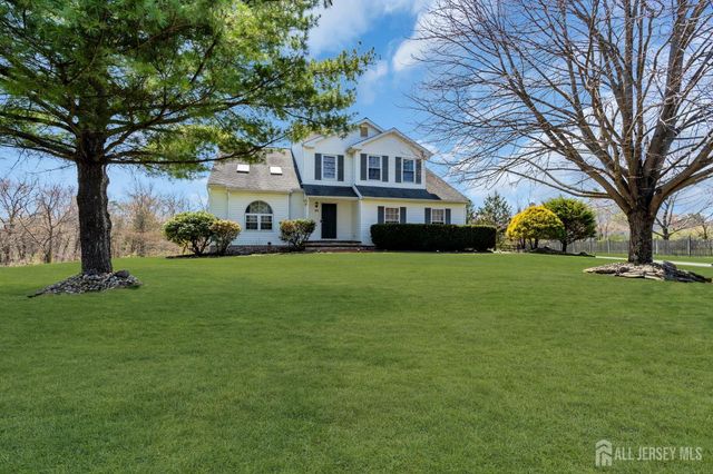 52 Zeller Drive, Franklin Twsp, NJ 08873