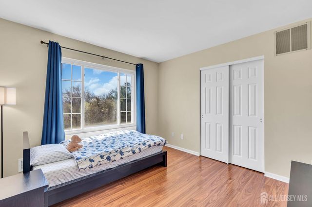 52 Zeller Drive, Franklin Twsp, NJ 08873