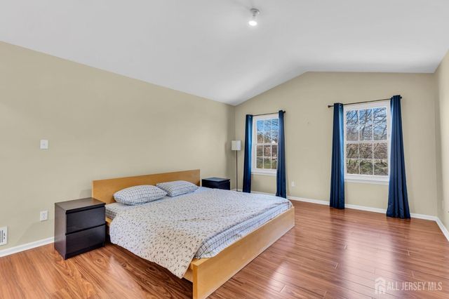 52 Zeller Drive, Franklin Twsp, NJ 08873