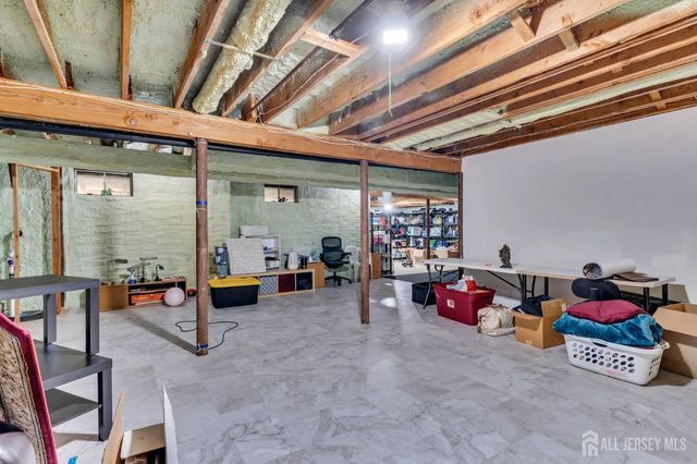 52 Zeller Drive, Franklin Twsp, NJ 08873