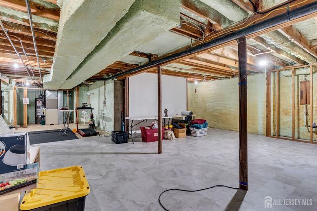 52 Zeller Drive, Franklin Twsp, NJ 08873