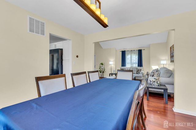 52 Zeller Drive, Franklin Twsp, NJ 08873