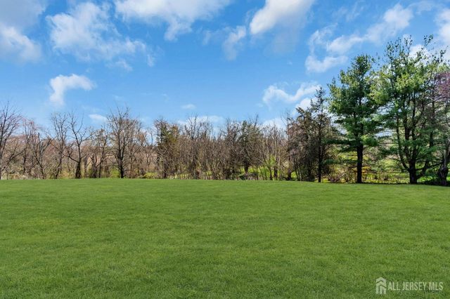 52 Zeller Drive, Franklin Twsp, NJ 08873