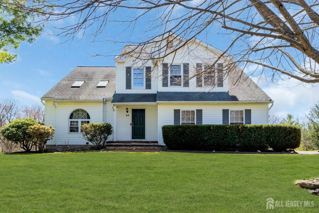 52 Zeller Drive, Franklin Twsp, NJ 08873