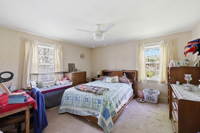48 Weymouth St, Springfield, MA 01108