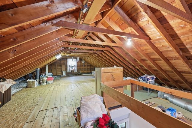 48 Weymouth St, Springfield, MA 01108