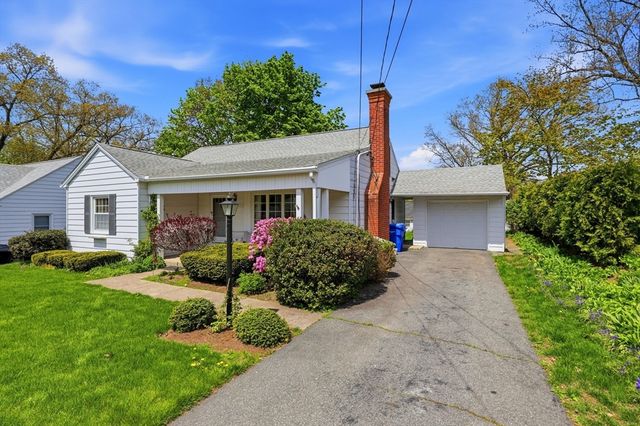48 Weymouth St, Springfield, MA 01108