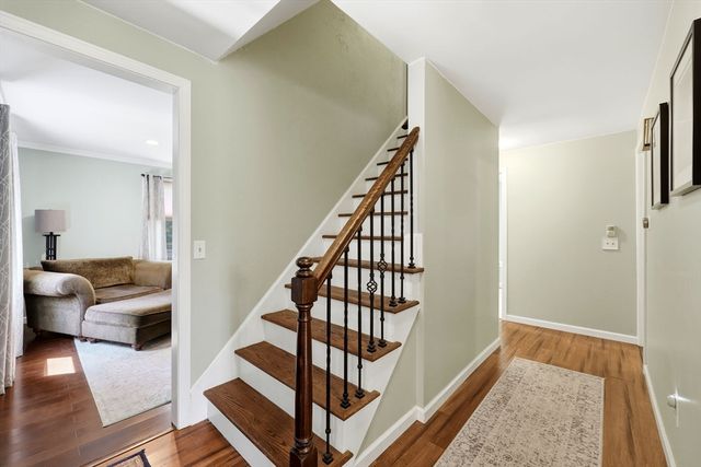 48 Weymouth St, Springfield, MA 01108