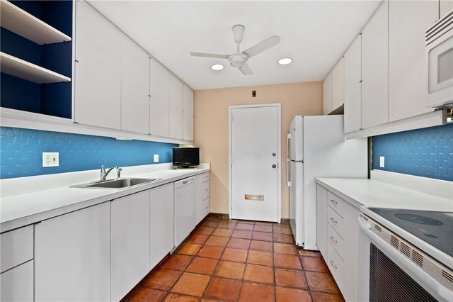 128 N Craig St 901, Oakland, PA 15213