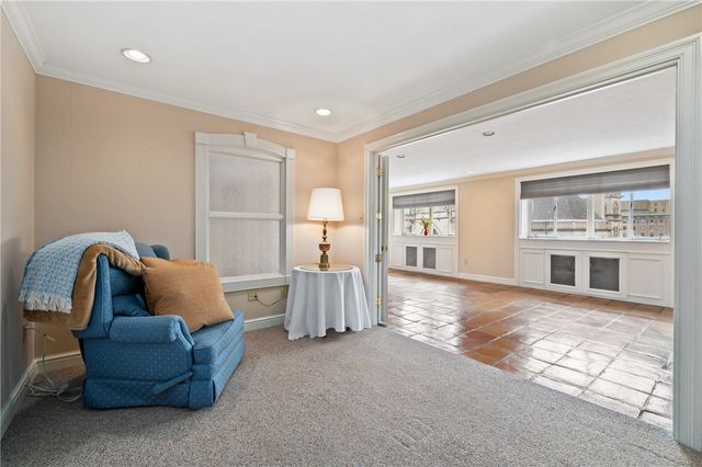 128 N Craig St 901, Oakland, PA 15213