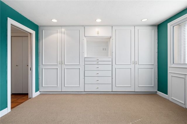 128 N Craig St 901, Oakland, PA 15213