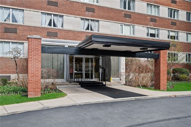 128 N Craig St 901, Oakland, PA 15213