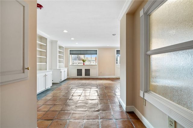 128 N Craig St 901, Oakland, PA 15213