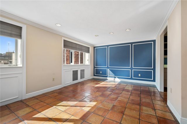 128 N Craig St 901, Oakland, PA 15213