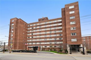 128 N Craig St 901, Oakland, PA 15213