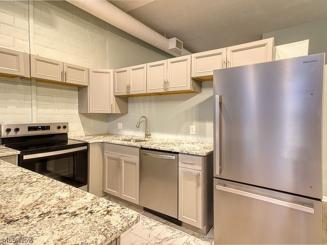 408 W Saint Clair Avenue 223, Cleveland, OH 44113