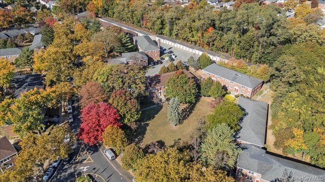 224-14 Kingsbury Avenue B, Bayside, NY 11364