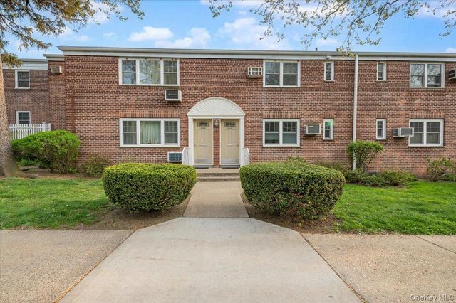 224-14 Kingsbury Avenue B, Bayside, NY 11364